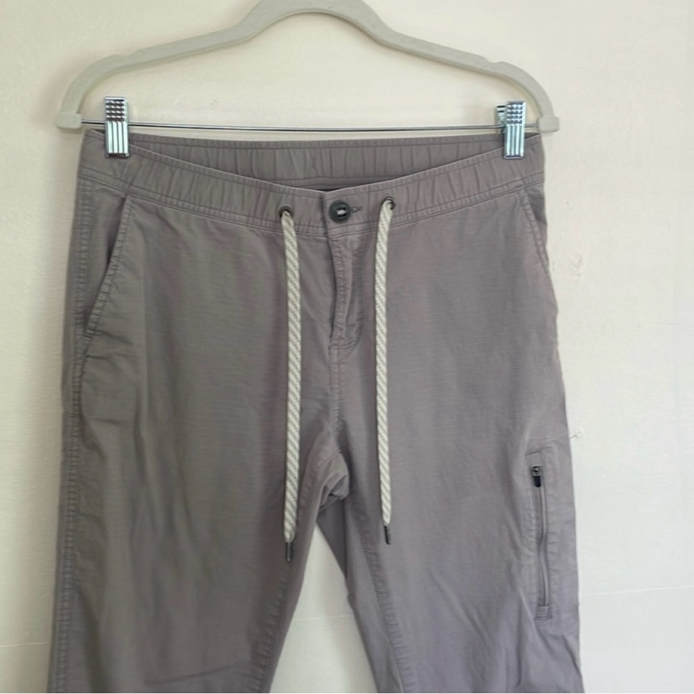 Vouri Women’s Stylish Gray Cargo Pants